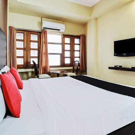 Capital O 8307 The Garden View Hotel Jaipur Bagian luar foto