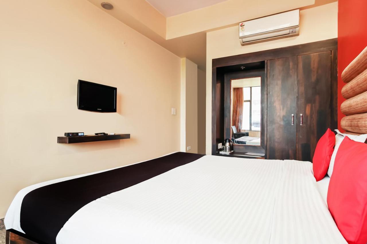 Capital O 8307 The Garden View Hotel Jaipur Bagian luar foto